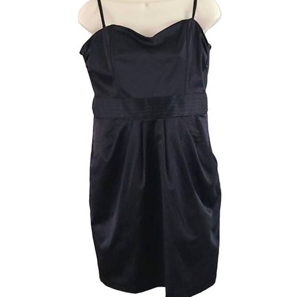 H&M Women's Black Satin Fit & Flare Dress with Pockets – Size 12 EUC - Picture 2 of 6